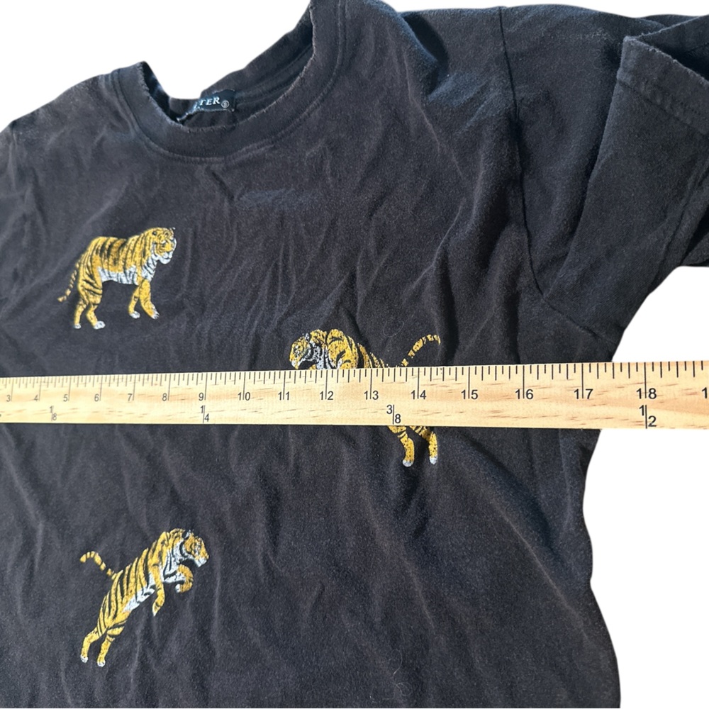 Zutter Tiger Graphic Tee Size Small Washed Black Short Sleeve Relaxed Fit Soft - Picture 9 of 11